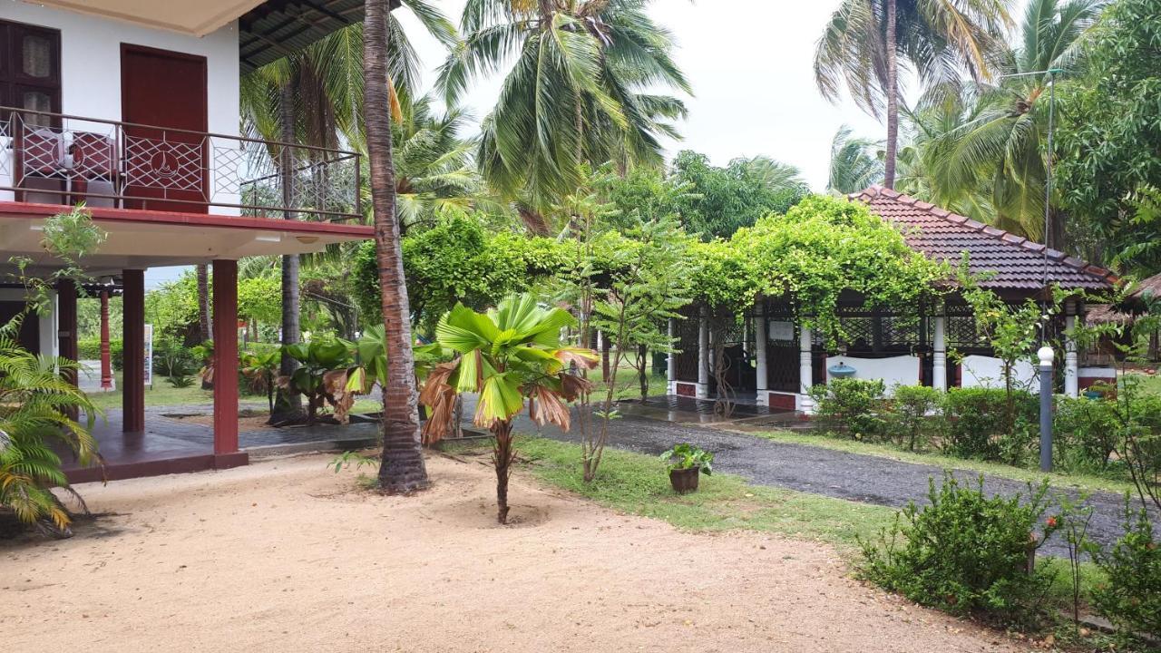 Ahsram Accommodations Passikudah Exteriér fotografie